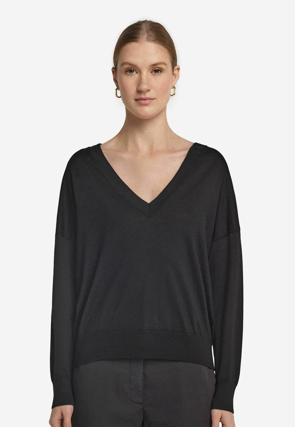 Джемпер Falconeri, черный
Джемпер Falconeri, черный