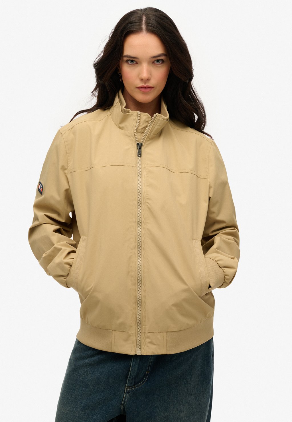 Легкая куртка Superdry, зеленый
Легкая куртка Superdry, зеленый