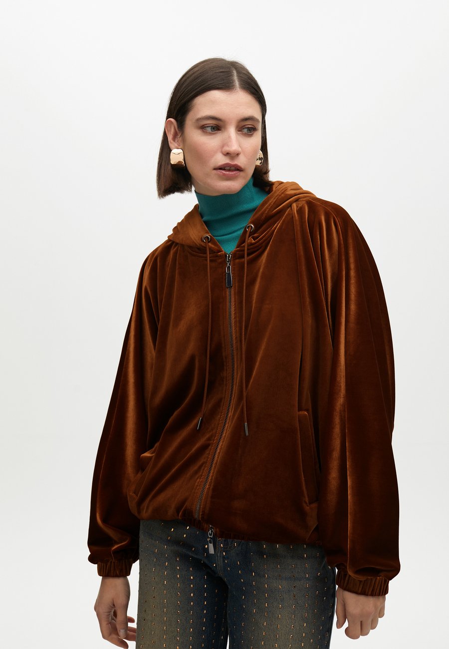 Толстовка LOLA CASADEMUNT Zip-up sweatshirt, Brown, Коричневый, Толстовка LOLA CASADEMUNT Zip-up sweatshirt, Brown
Толстовка LOLA CASADEMUNT Zip-up sweatshirt, Brown, Коричневый, Толстовка LOLA CASADEMUNT Zip-up sweatshirt, Brown