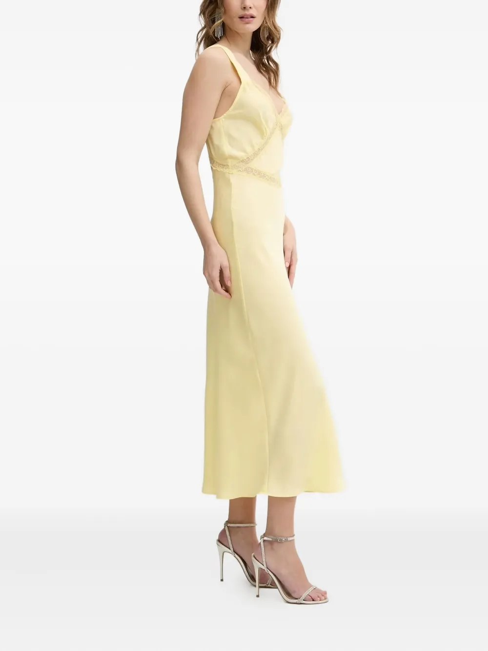 Платье-комбинация миди с кружевными вставками Bardot, желтый
Платье-комбинация миди с кружевными вставками Bardot, желтый