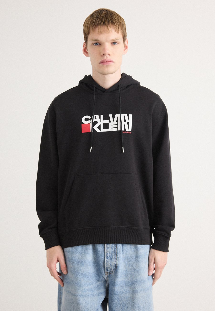 Толстовка Calvin Klein Jeans REDBOX GRAPHIC, Black
Толстовка Calvin Klein Jeans REDBOX GRAPHIC, Black
