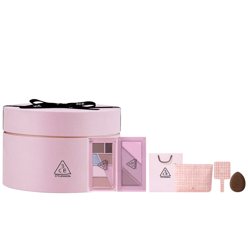 Набор теней и румян с шиммером и матовым покрытием 3CE
Набор теней и румян с шиммером и матовым покрытием 3CE