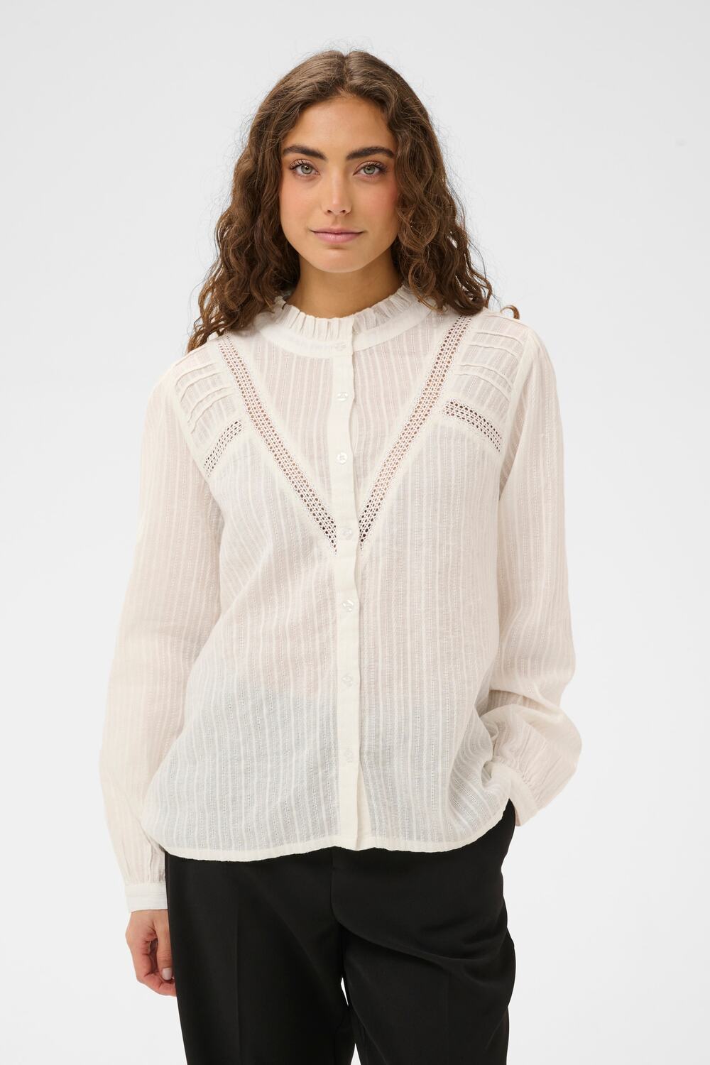 CULTURE Рубашка 'CUfirenza' в белом цвете
CULTURE Рубашка 'CUfirenza' в белом цвете