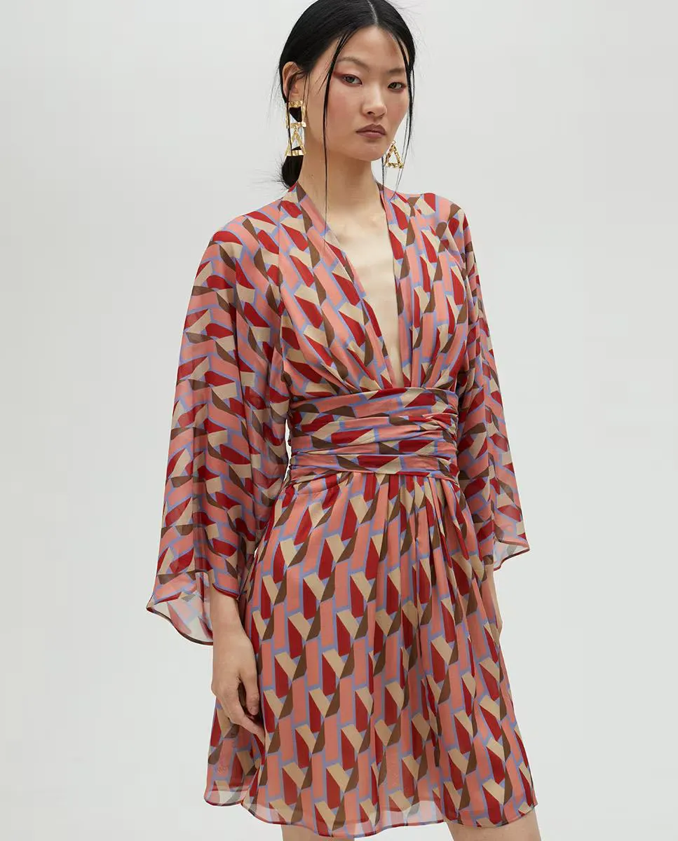 Короткое платье с V-образным вырезом Lola Casademunt, мультиколор 
Короткое платье с V-образным вырезом Lola Casademunt, мультиколор