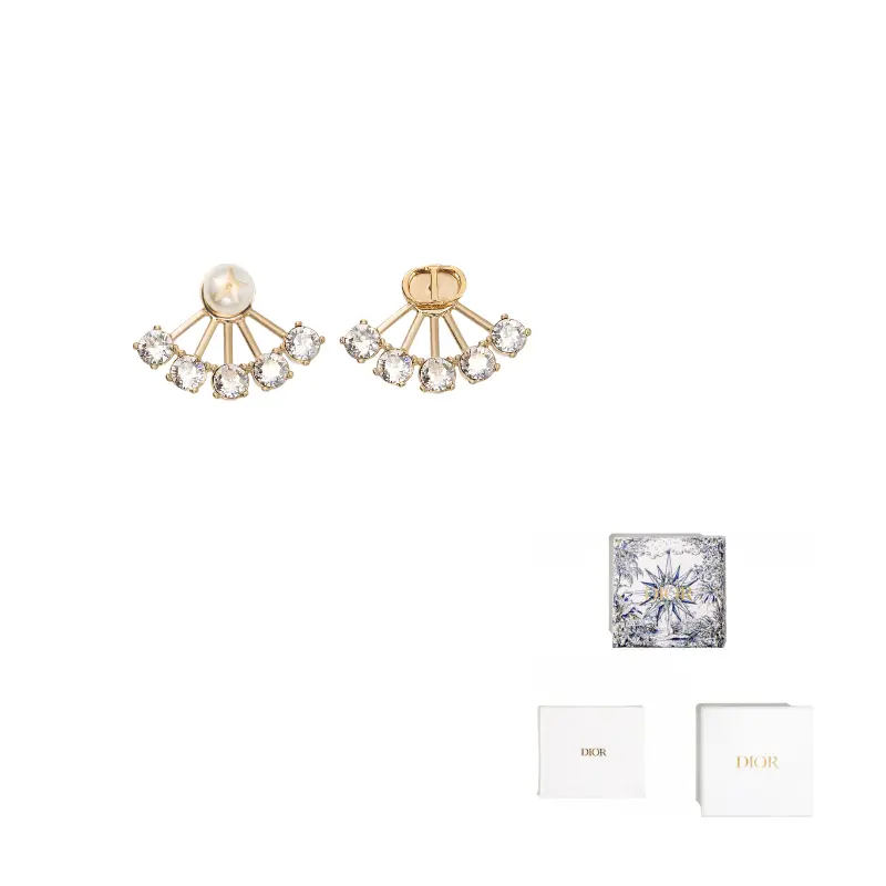 Серьги женские DIOR
Серьги женские DIOR