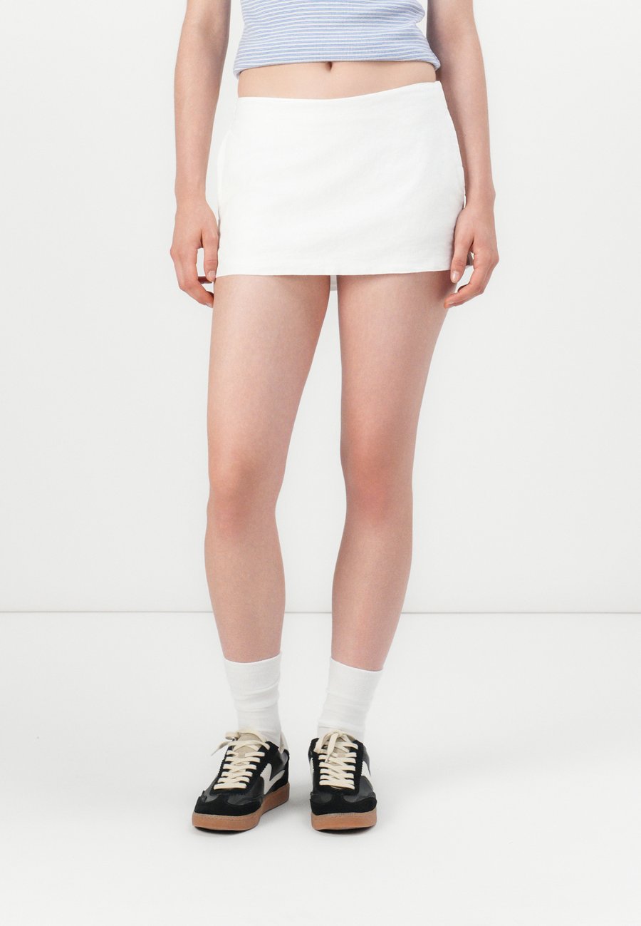 Юбка Hollister Co. CLEAN GIRL SKORT , White
Юбка Hollister Co. CLEAN GIRL SKORT , White
