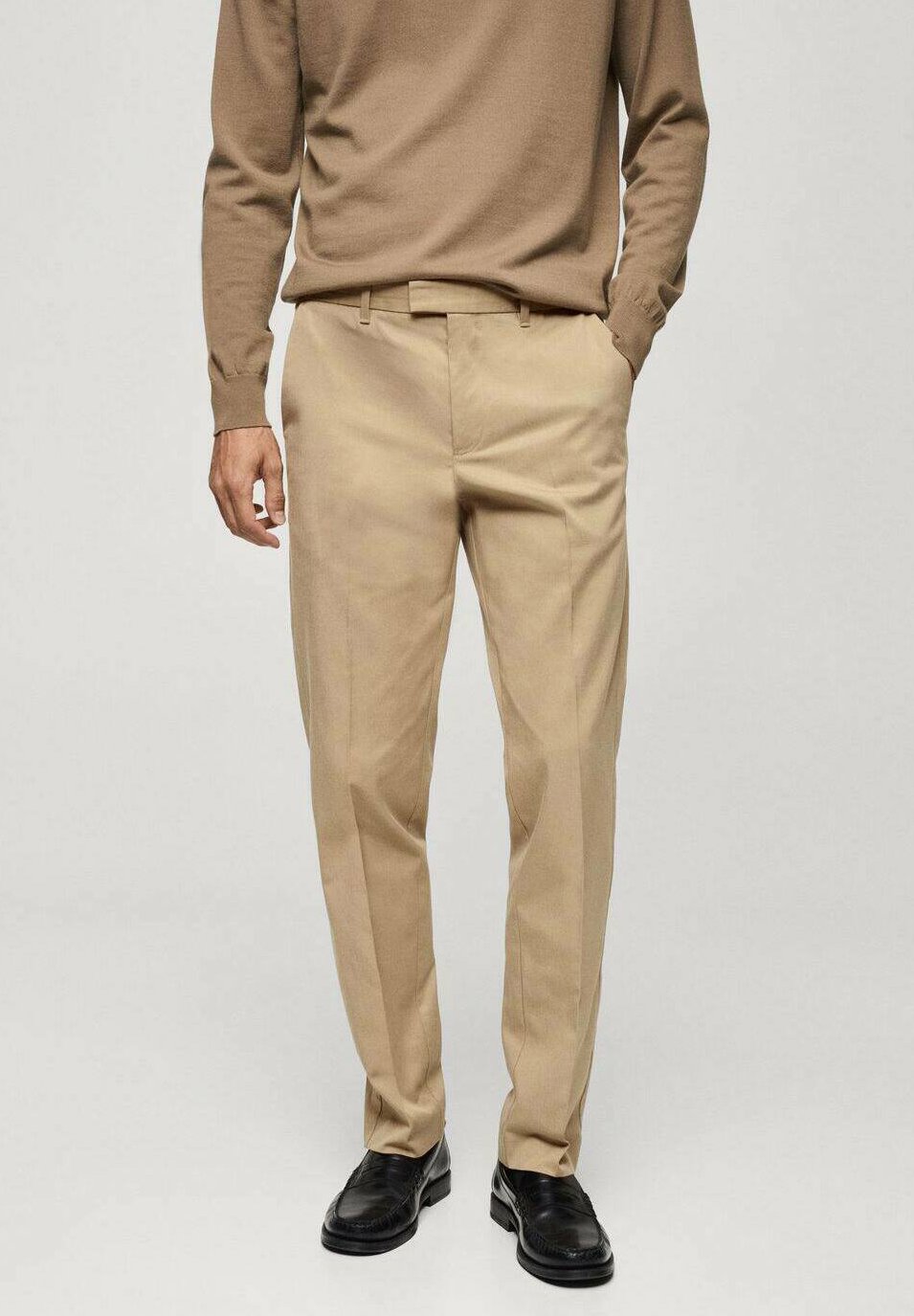 Чиносы Mango, бежевый 
Чиносы Mango, бежевый