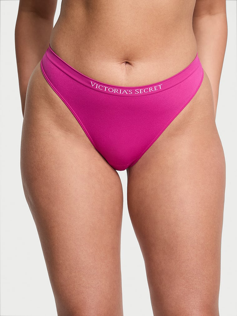 Бесшовные трусики-стринги Seamless, solid allure pink
Бесшовные трусики-стринги Seamless, solid allure pink