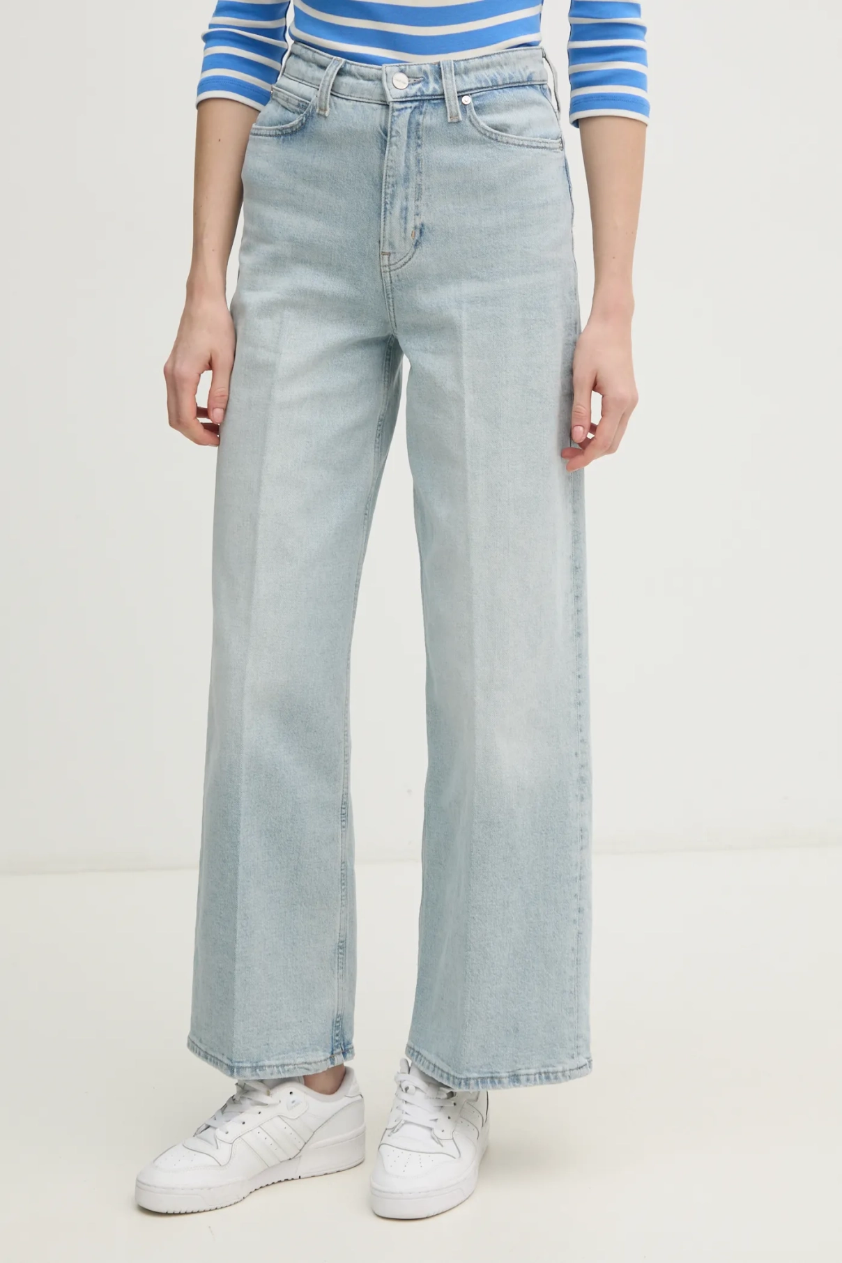 Джинсы Calvin Klein, синий
Джинсы Calvin Klein, синий