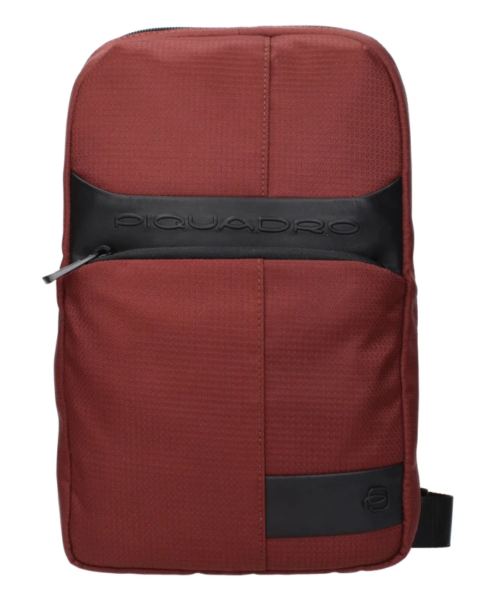 Красная тканевая сумка через плечо с логотипом Piquadro, красный
Красная тканевая сумка через плечо с логотипом Piquadro, красный