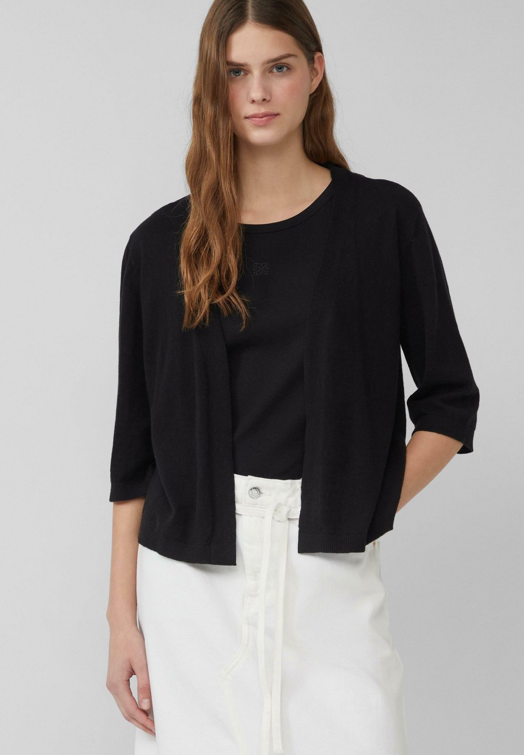 Кардиган MET 3/4-MOUWEN s.Oliver, черный
Кардиган MET 3/4-MOUWEN s.Oliver, черный