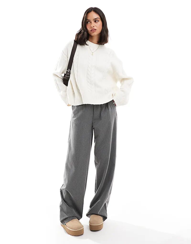 Джемпер с круглым вырезом в виде косы кремового цвета ASOS DESIGN
Джемпер с круглым вырезом в виде косы кремового цвета ASOS DESIGN