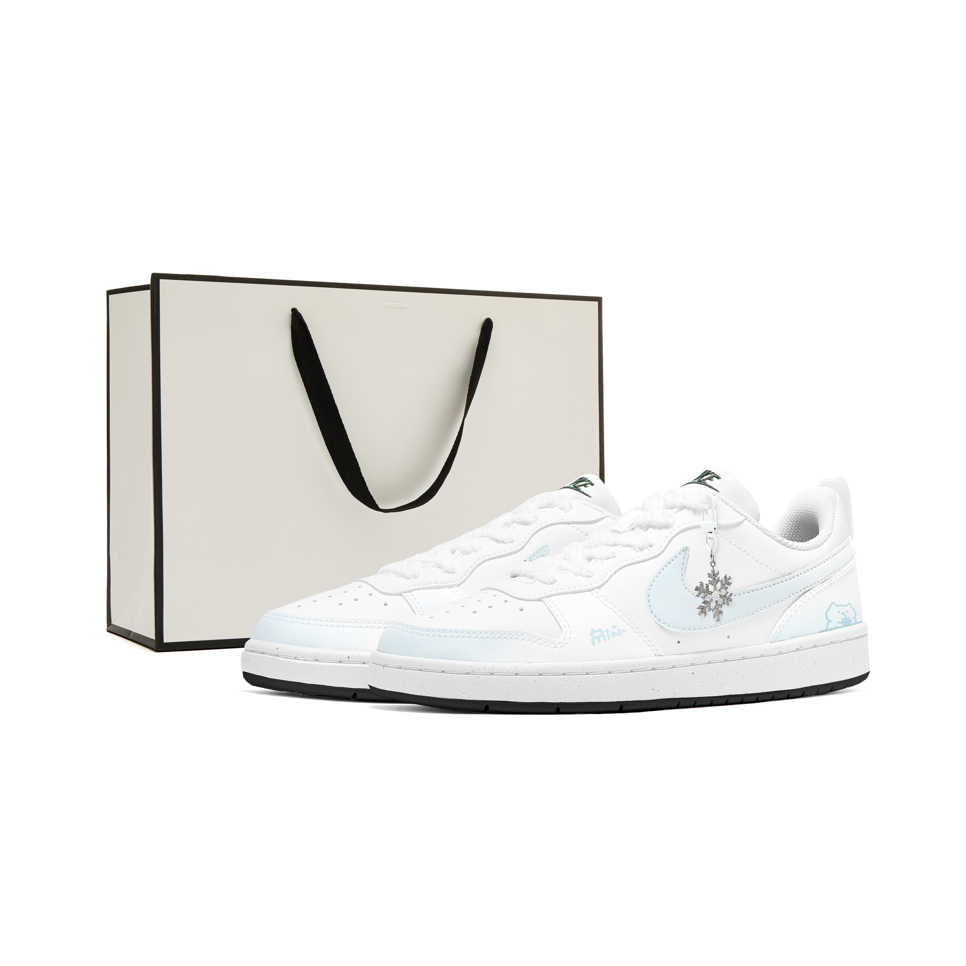 Nike Кроссовки для скейтбординга Court Borough устойчивые к истиранию низкие детские сине-белые подростковые
Nike Кроссовки для скейтбординга Court Borough устойчивые к истиранию низкие детские сине-белые подростковые