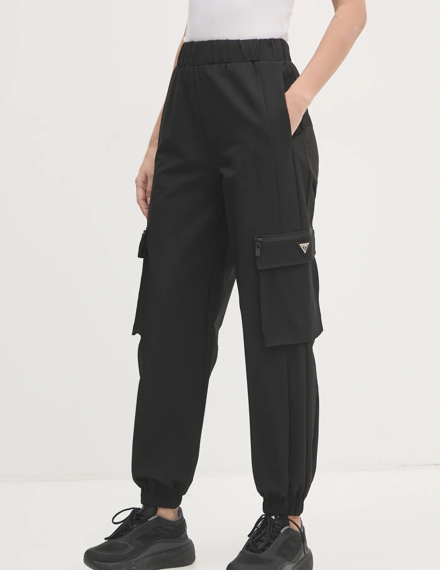 КРИС спортивные штаны Guess, черный
КРИС спортивные штаны Guess, черный