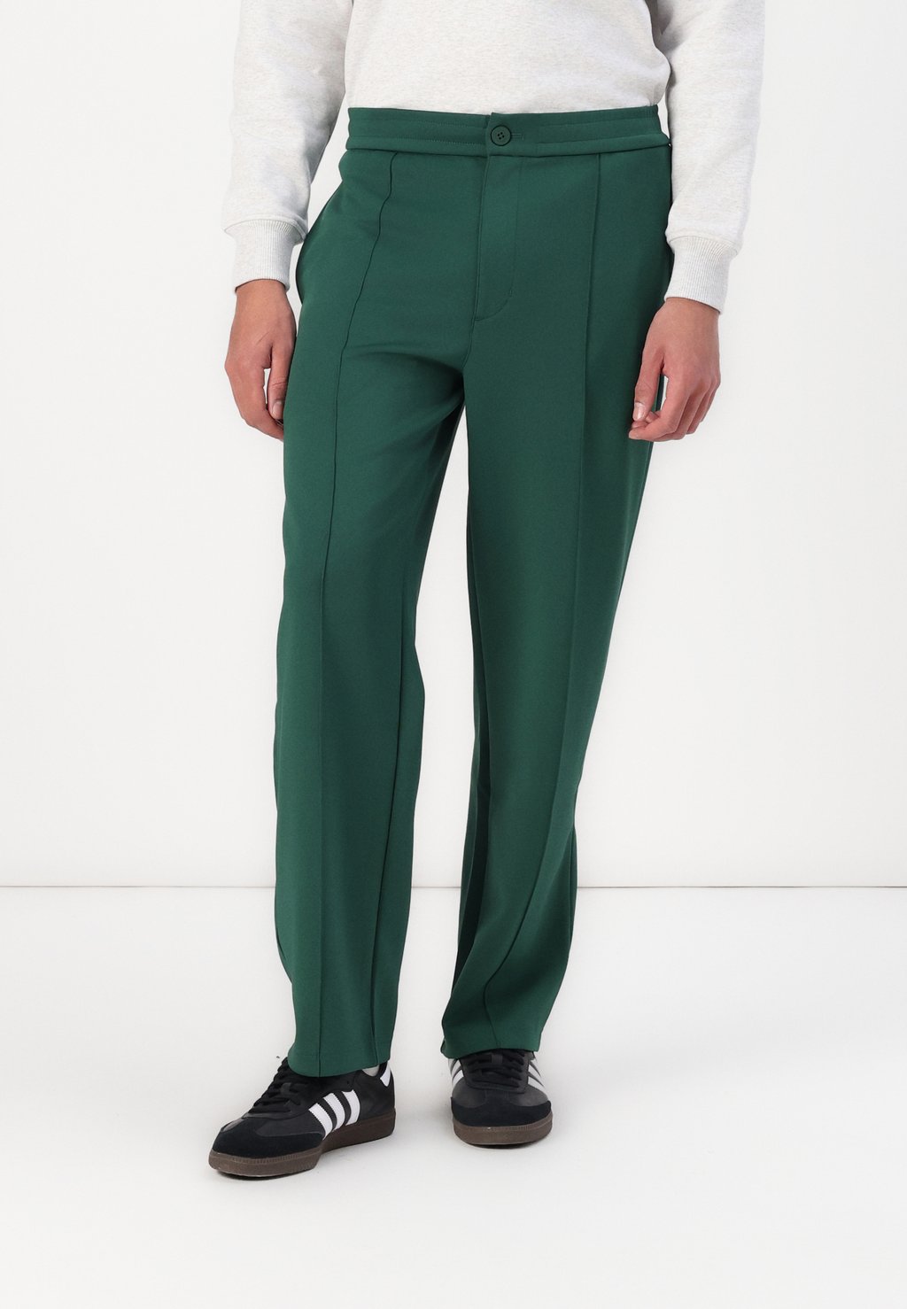 Спортивные брюки EMBLEM The New Originals, темно-зеленый
Спортивные брюки EMBLEM The New Originals, темно-зеленый