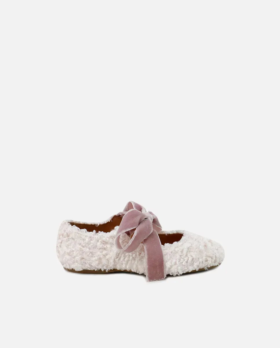 Балетки-ангелы для девочек из текстиля оулу с бархатным бантом Eli 1957, бежевый
Балетки-ангелы для девочек из текстиля оулу с бархатным бантом Eli 1957, бежевый