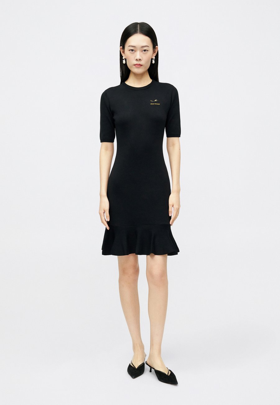 Платье Armani Exchange DRESS, Black
Платье Armani Exchange DRESS, Black