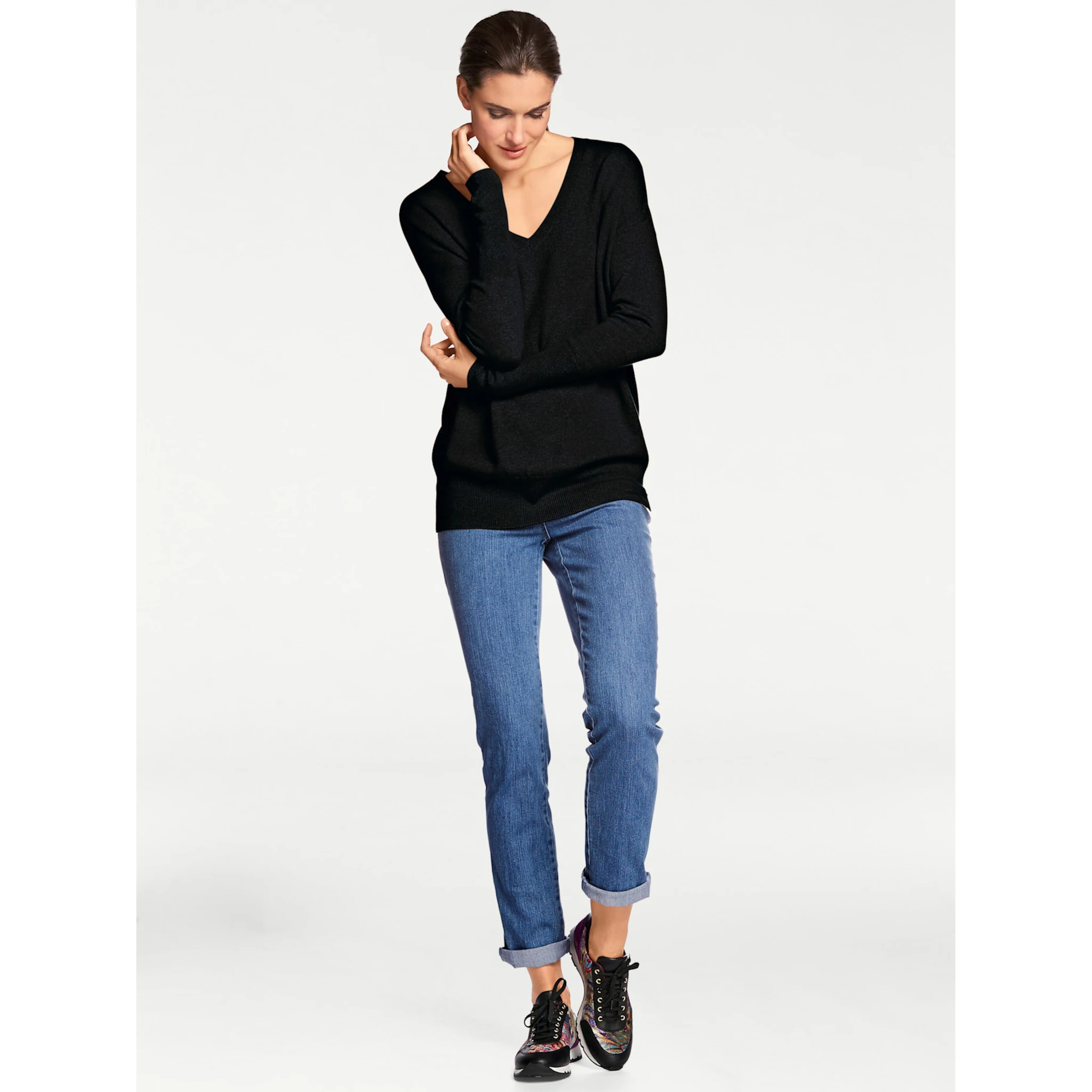 Вязаный свитер Heine "V-пуловер", черный
Вязаный свитер Heine "V-пуловер", черный