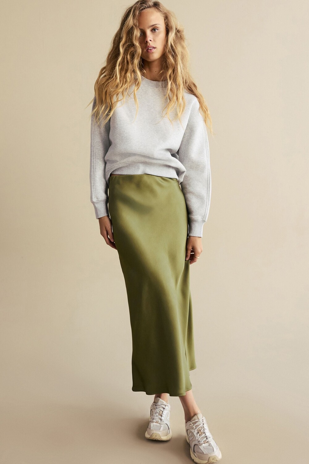 Атласная юбка миди Next, зеленый
Атласная юбка миди Next, зеленый