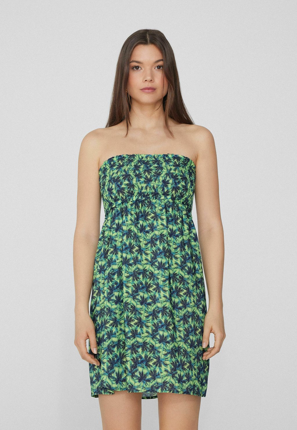 Повседневное платье TEZENIS, зеленый 
Повседневное платье TEZENIS, зеленый