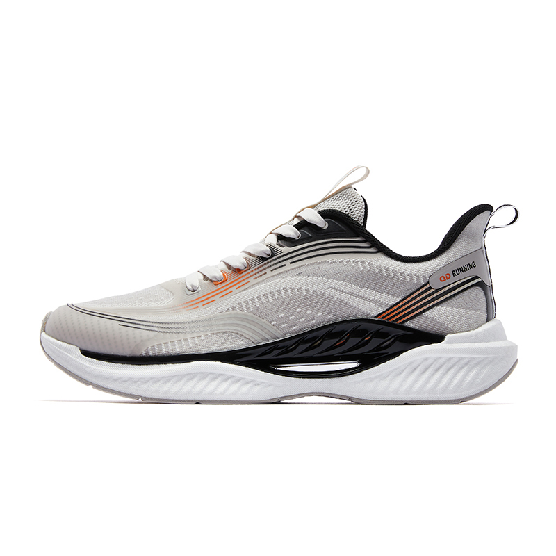 QIAODAN Кроссовки для бега с низким верхом, амортизирующие, противоскользящие и износостойкие, мужские, серо-черные
QIAODAN Кроссовки для бега с низким верхом, амортизирующие, противоскользящие и износостойкие, мужские, серо-черные