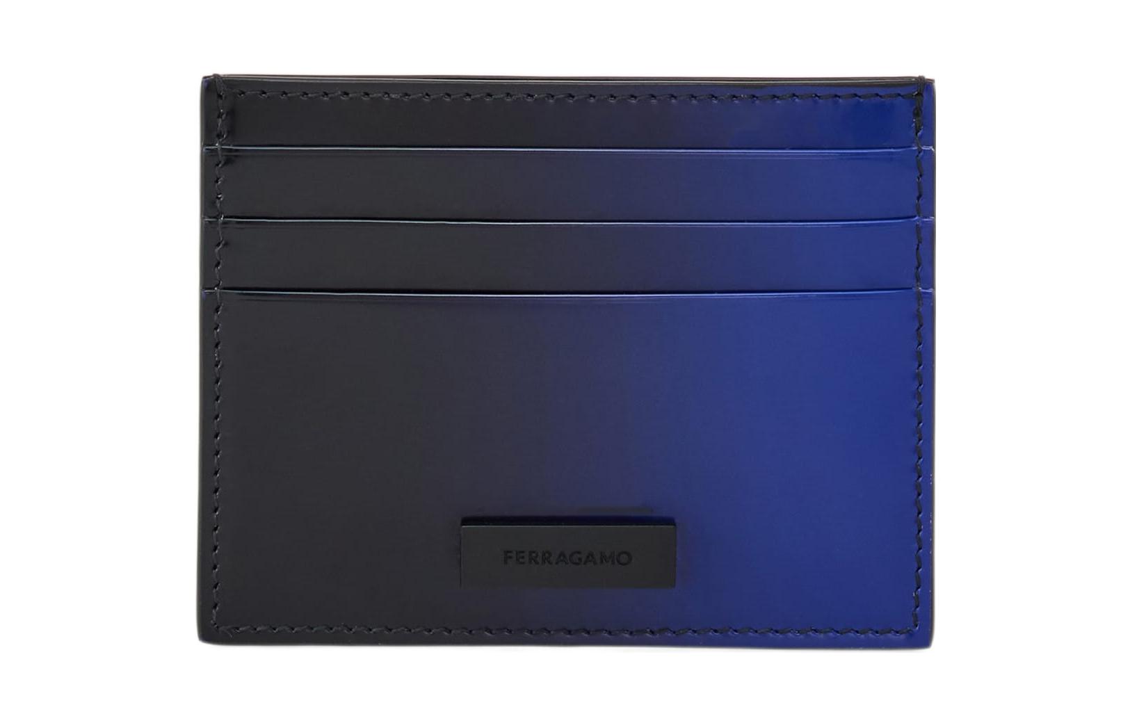 Ferragamo Молотковый кардхолдер из телячьей кожи
Ferragamo Молотковый кардхолдер из телячьей кожи