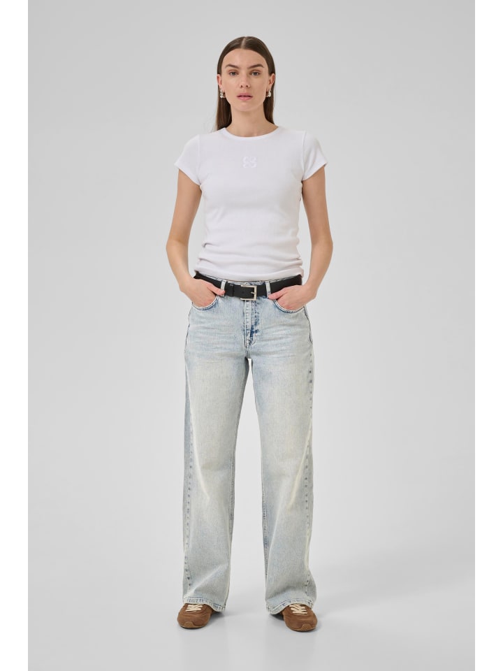 My Essential Wardrobe Джинсы 05, стандартный крой, светло-голубой цвет, с эффектом потертости
My Essential Wardrobe Джинсы 05, стандартный крой, светло-голубой цвет, с эффектом потертости