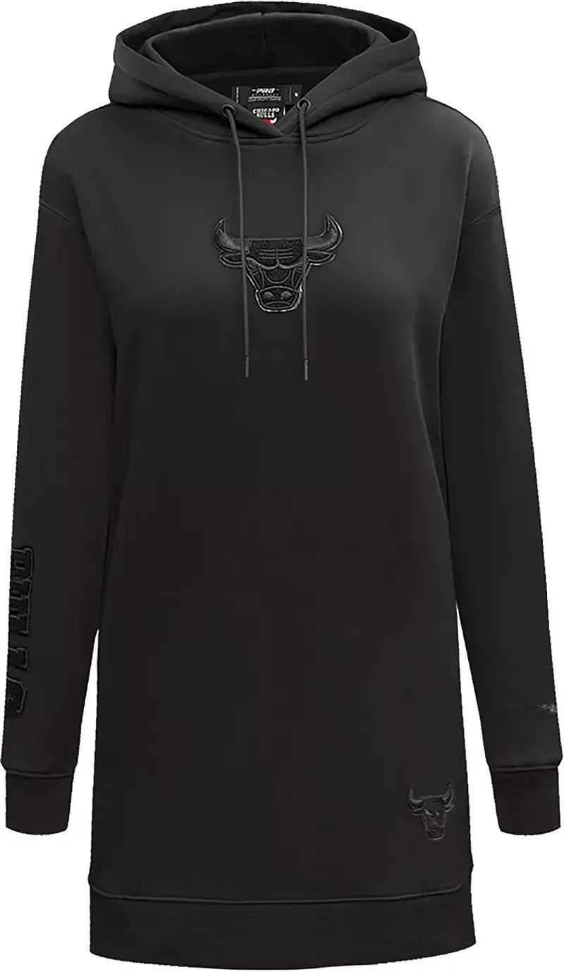 Черное женское платье с капюшоном Pro Standard Chicago Bulls
Черное женское платье с капюшоном Pro Standard Chicago Bulls