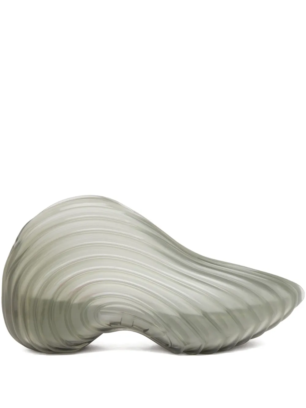 Кроссовки в рубчик из коллаборации с Melissa DIESEL, серый
Кроссовки в рубчик из коллаборации с Melissa DIESEL, серый