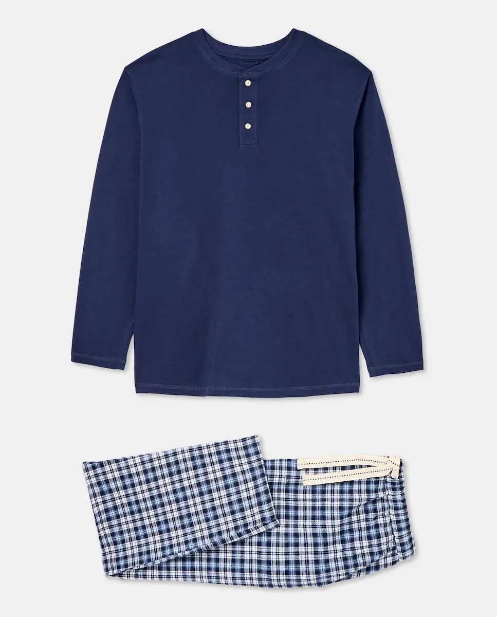 Мужская пижама из веллелы с длинным рукавом Easy Wear, темно-синий
Мужская пижама из веллелы с длинным рукавом Easy Wear, темно-синий