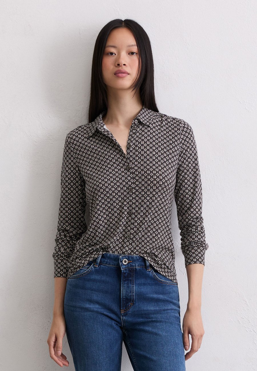 Блуза Marc O'Polo PRINT REGULAR, Multi Dark Coffee/Dark Brown
Блуза Marc O'Polo PRINT REGULAR, Multi Dark Coffee/Dark Brown