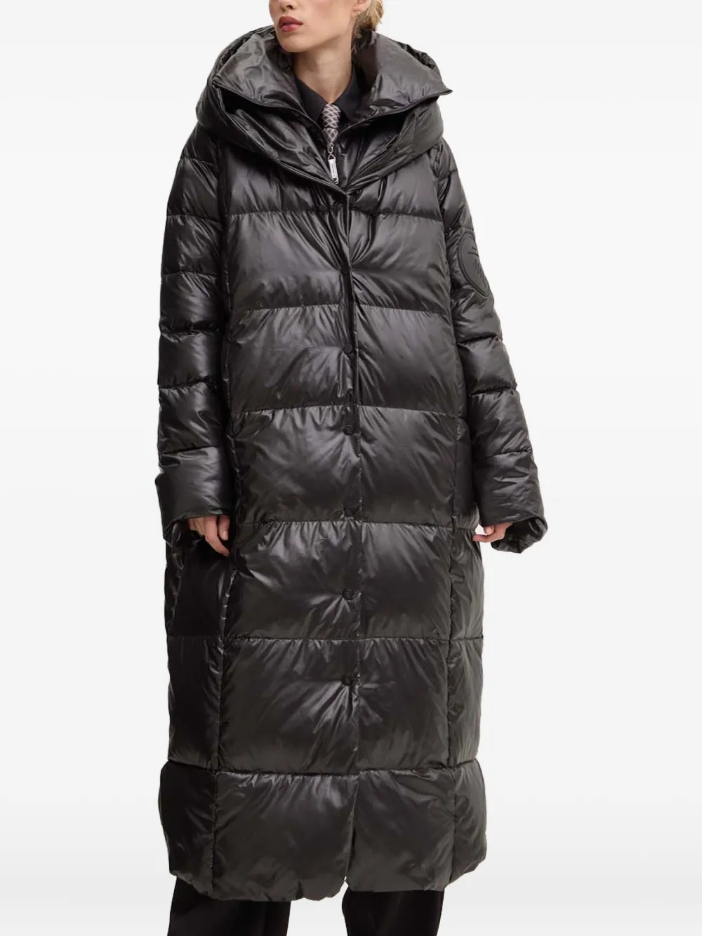 Стёганое пальто с капюшоном Mila Mmc Studio, черный
Стёганое пальто с капюшоном Mila Mmc Studio, черный