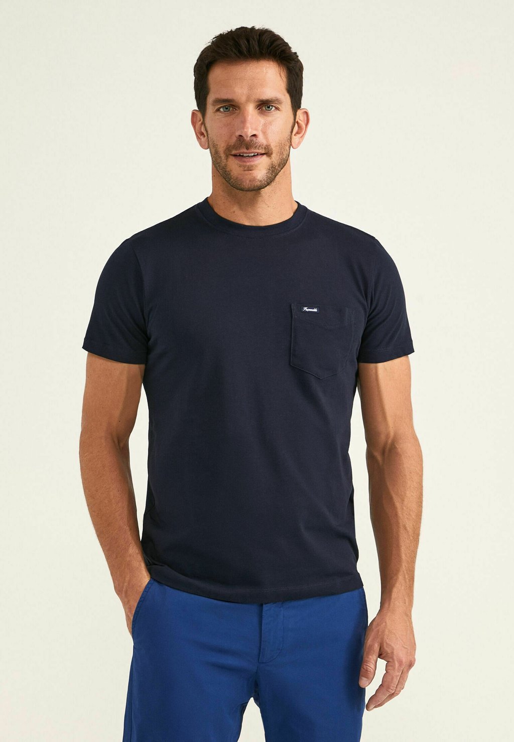 Базовая футболка INDEMODABLE Façonnable, темно-синий
Базовая футболка INDEMODABLE Façonnable, темно-синий