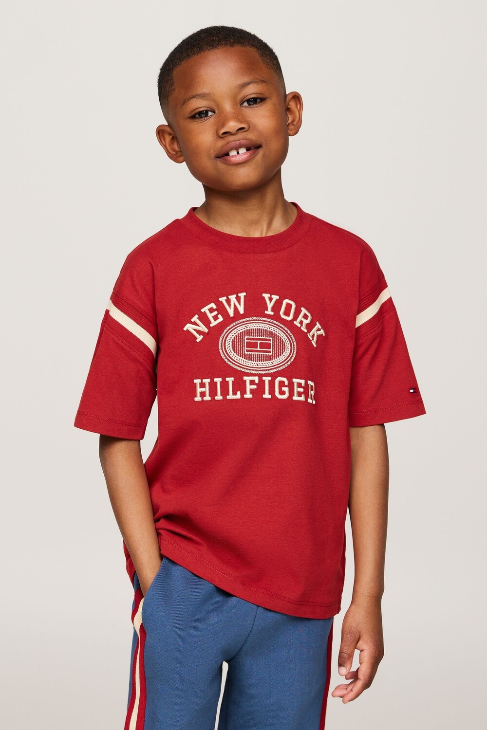 Монотипная вышивка футболка Tommy Hilfiger, красный
Монотипная вышивка футболка Tommy Hilfiger, красный