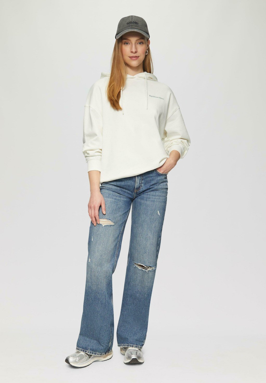 Толстовка QS, белый
Толстовка QS, белый