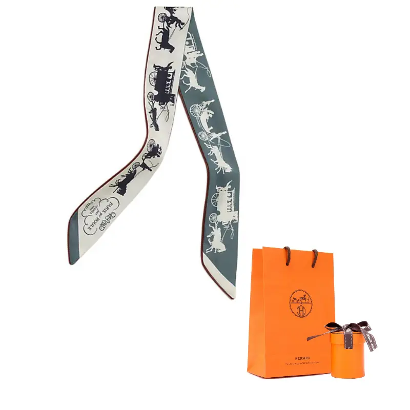 HERMES Шёлковый шарф, White/Light Green/Black
HERMES Шёлковый шарф, White/Light Green/Black