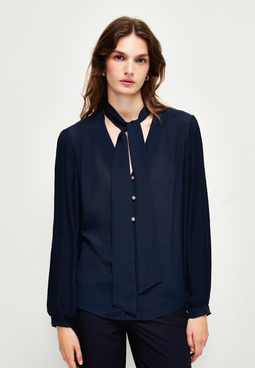 Рубашка adL, темно-синий
Рубашка adL, темно-синий