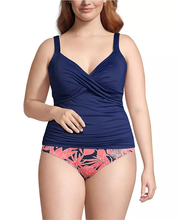 Топ-танкини с V-образным вырезом и чашками на косточках для полных женщин Lands' End, синий
Топ-танкини с V-образным вырезом и чашками на косточках для полных женщин Lands' End, синий