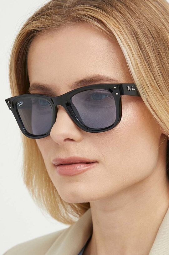 Солнечные очки Ray-Ban, черный
Солнечные очки Ray-Ban, черный