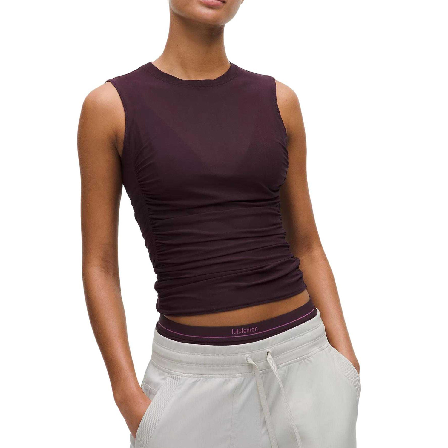 Женский топ Lululemon, черный бордовый/BLPM
Женский топ Lululemon, черный бордовый/BLPM