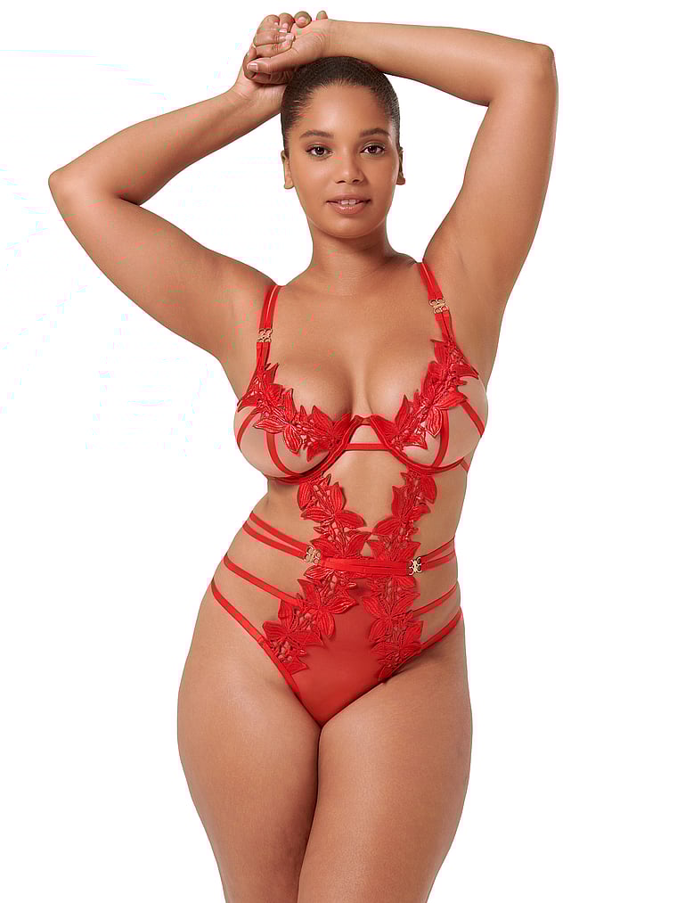 Боди с каркасом «Офелия» Bluebella, красный
Боди с каркасом «Офелия» Bluebella, красный