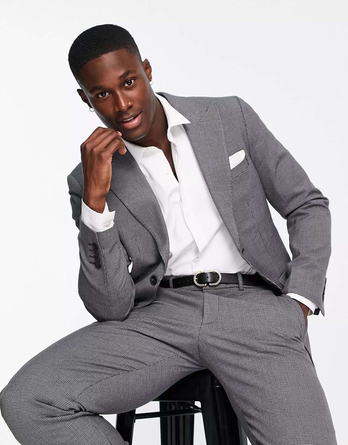 Серый приталенный пиджак с узором "гусиные лапки" Selected Homme
Серый приталенный пиджак с узором "гусиные лапки" Selected Homme