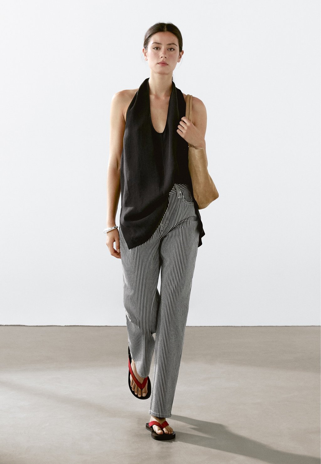 Джинсы прямого кроя Massimo Dutti, темно-синий
Джинсы прямого кроя Massimo Dutti, темно-синий