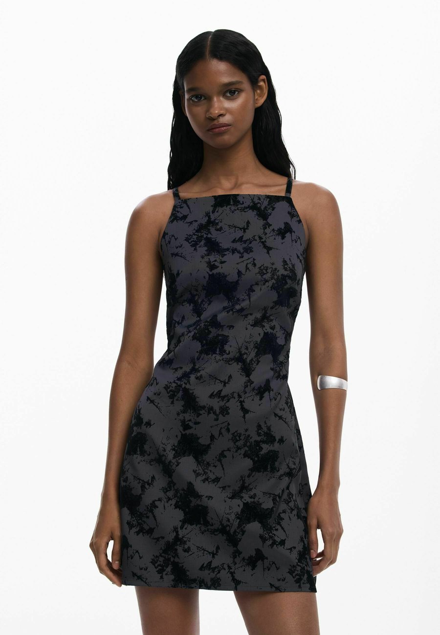 Платье Desigual FLOCKED SHORT, Black
Платье Desigual FLOCKED SHORT, Black