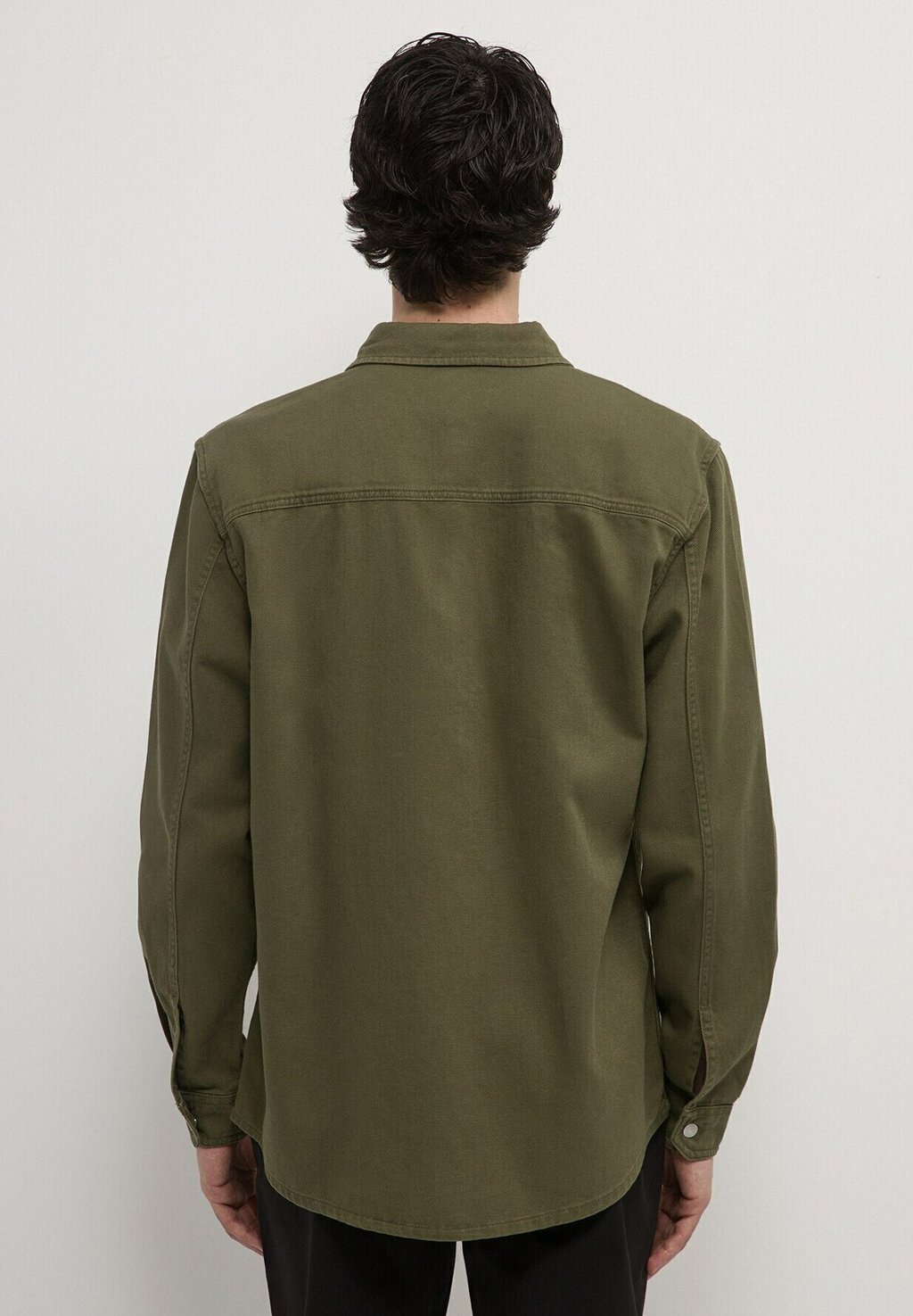 Рубашка DE TRAVAIL UNIE Calliope, зеленый
Рубашка DE TRAVAIL UNIE Calliope, зеленый