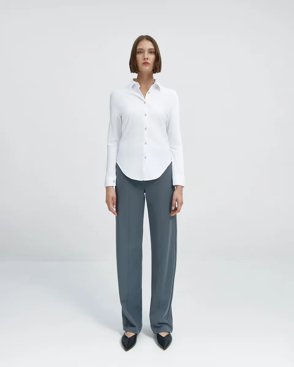 Женские прямые брюки средней посадки из струящейся ткани Sepiia, темно-серый
Женские прямые брюки средней посадки из струящейся ткани Sepiia, темно-серый