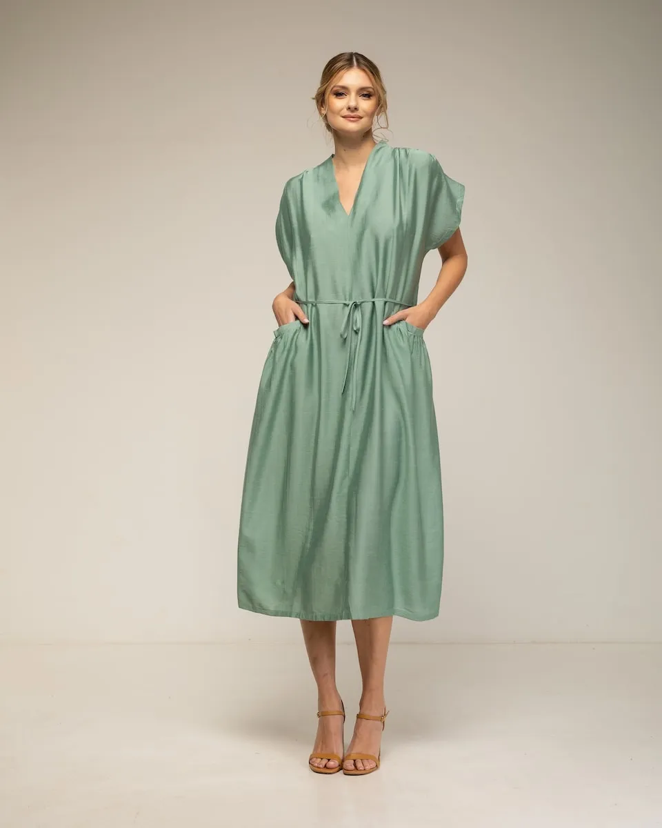 Свободное платье с карманами Tantra, зеленый 
Свободное платье с карманами Tantra, зеленый