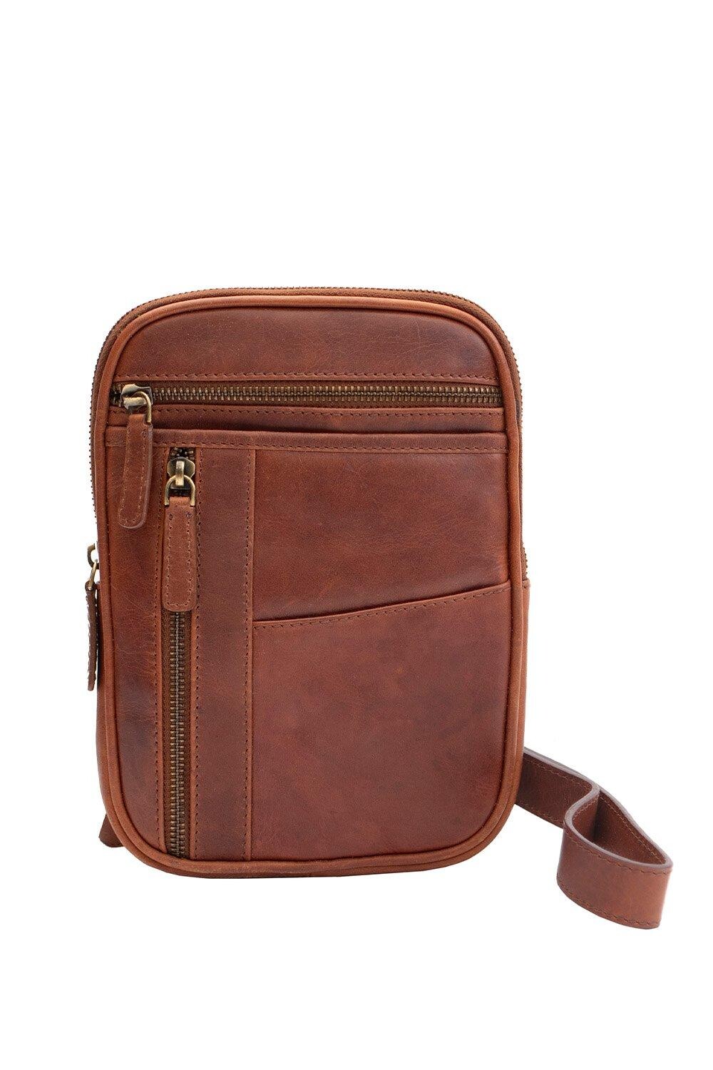Маленькая мужская кожаная сумка через плечо Traveller PRIMEHIDE, коричневый
Маленькая мужская кожаная сумка через плечо Traveller PRIMEHIDE, коричневый