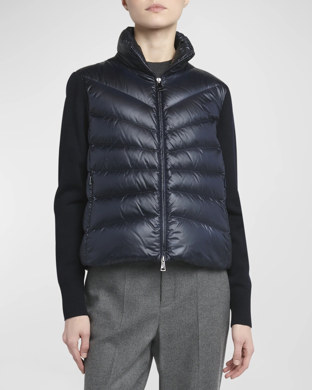 Легкий шерстяной кардиган-пуховик Moncler, цвет Navy, Синий, Легкий шерстяной кардиган-пуховик Moncler, цвет Navy
Легкий шерстяной кардиган-пуховик Moncler, цвет Navy, Синий, Легкий шерстяной кардиган-пуховик Moncler, цвет Navy