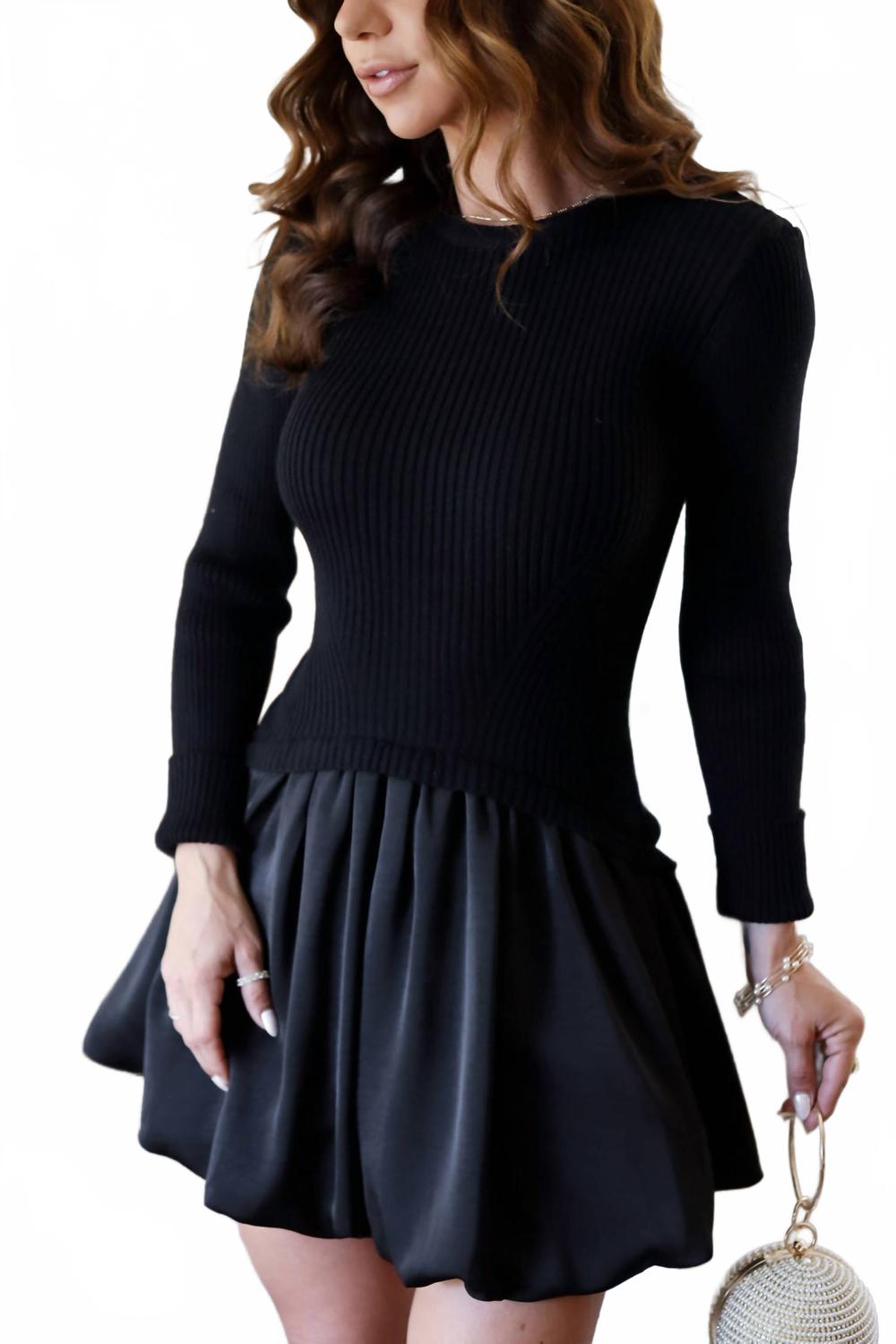 Reney Свитер-платье Bubble мини в черном BABE
Reney Свитер-платье Bubble мини в черном BABE